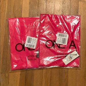 ONE A short sleeved T-shirt